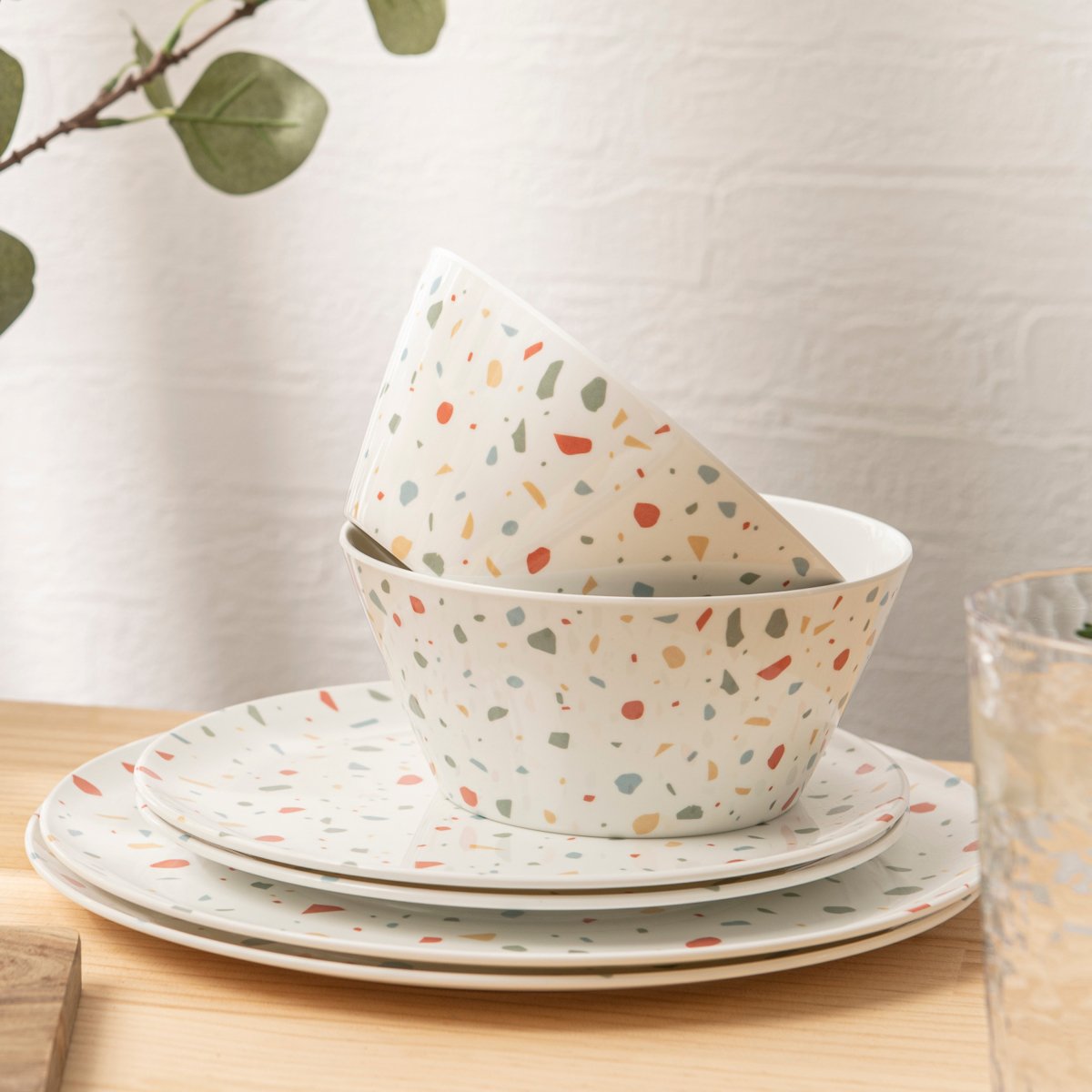 12 pc Outdoor dinnerware set - white confetti - bzyoo