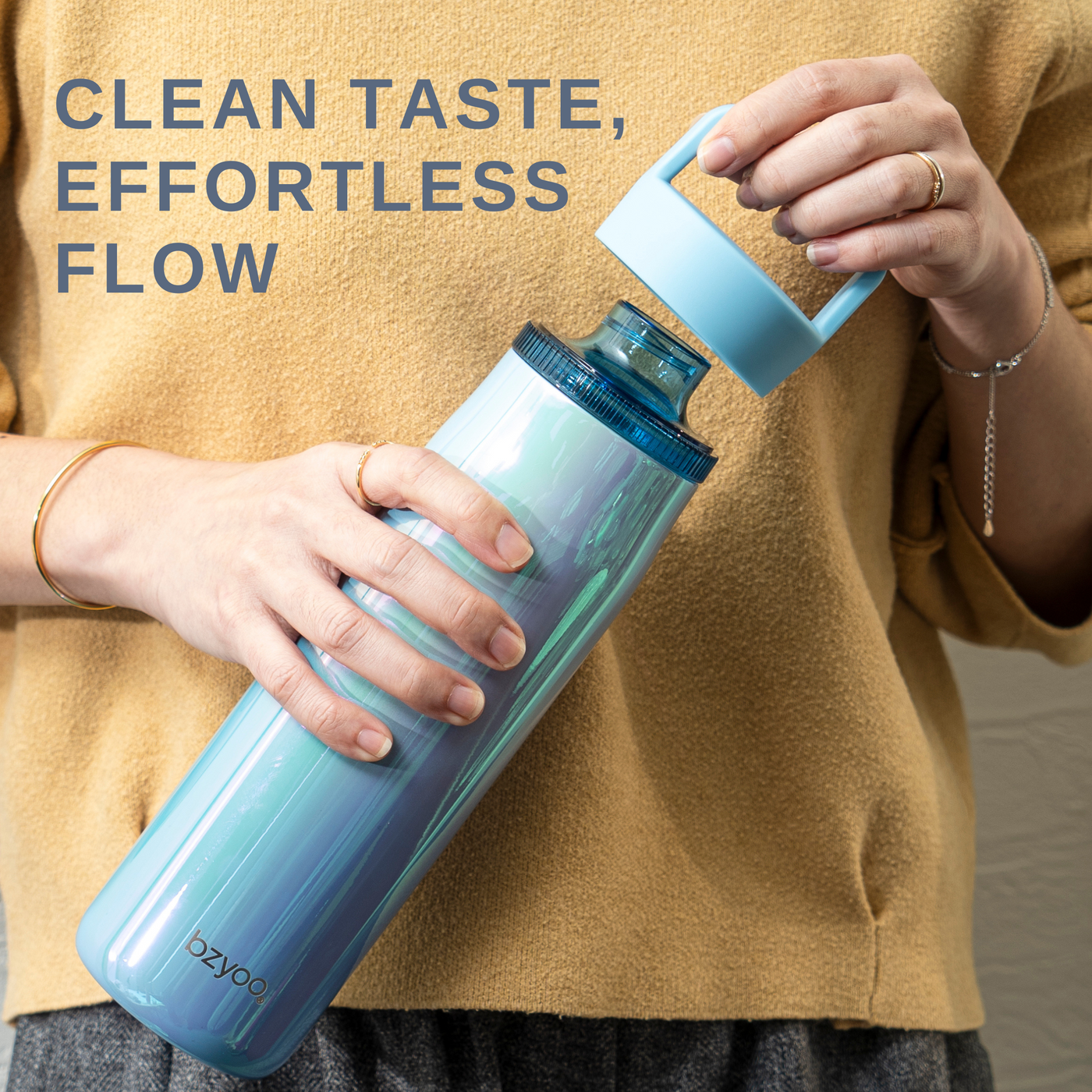24oz Insulated Water Bottle with Clear Chug Lid - Aurora Iridescent Blue