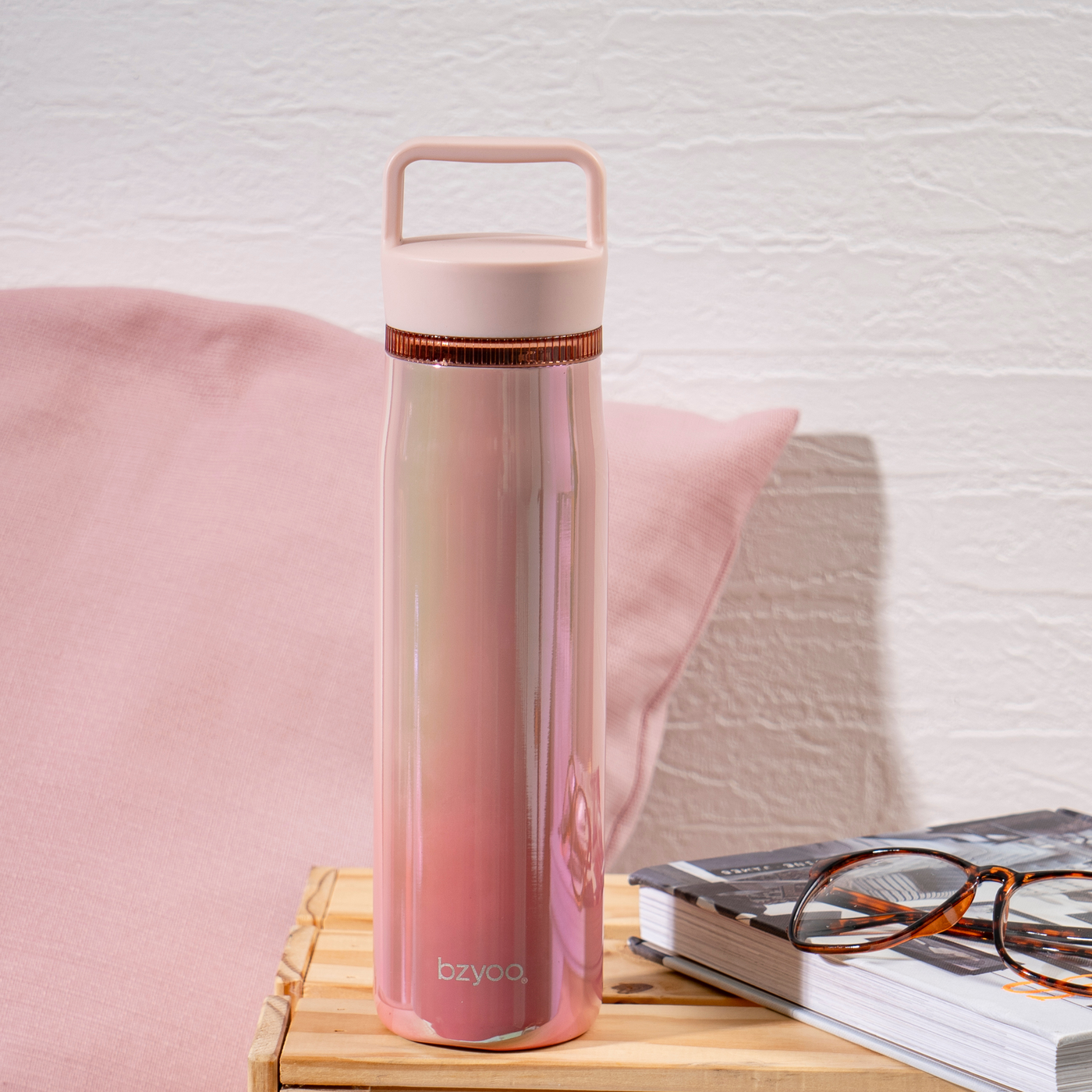 24oz Insulated Water Bottle with Clear Chug Lid - Aurora Iridescent Pink