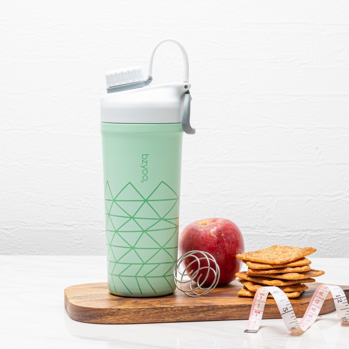 https://www.bzyoo.com/cdn/shop/products/26-hypro-insulated-stainless-steel-double-wall-shaker-water-bottle-892950_1400x.jpg?v=1657781905